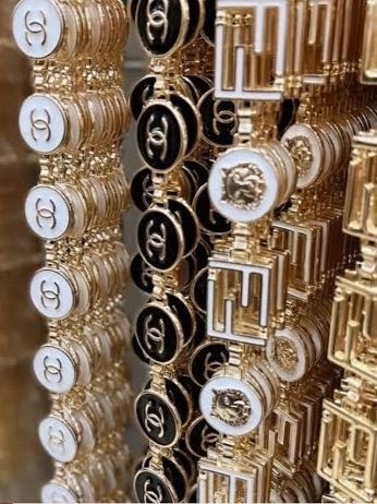 CINTOS-DE-METAL--CORRENTE-EM-C-OPOSTOS-FEMININO--3